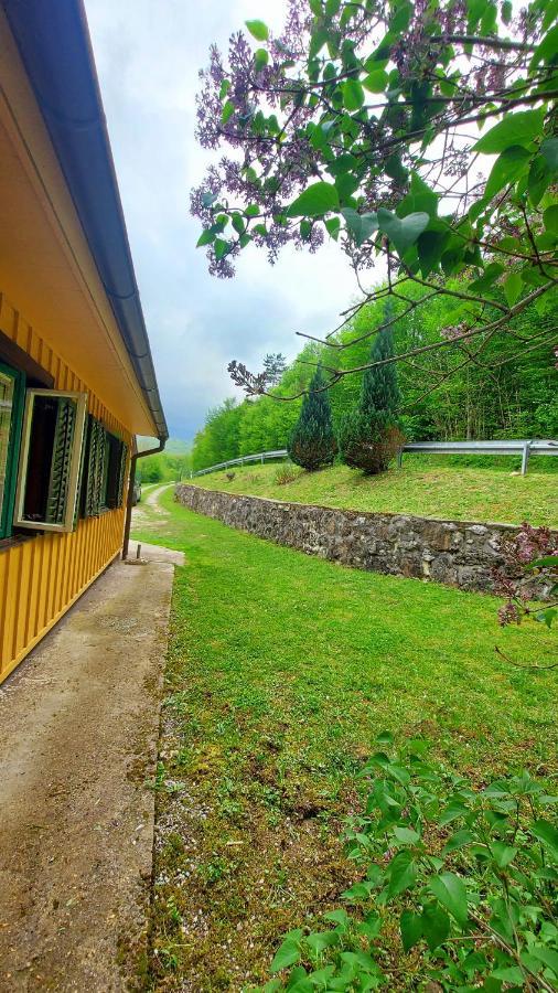 Honey House Lika Villa Gospić Exteriör bild